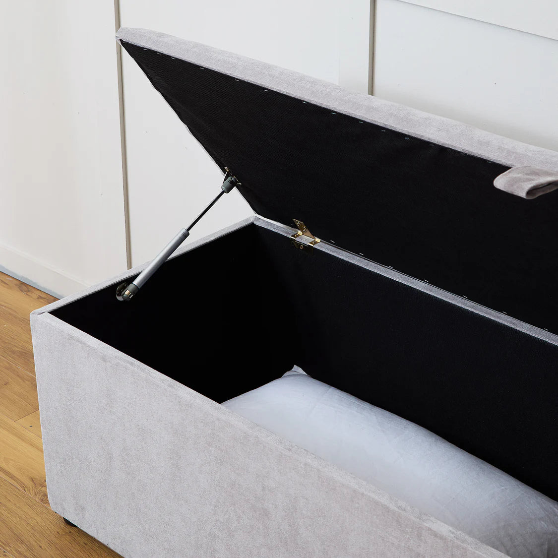 Sana Ottoman Blanket Storage Box