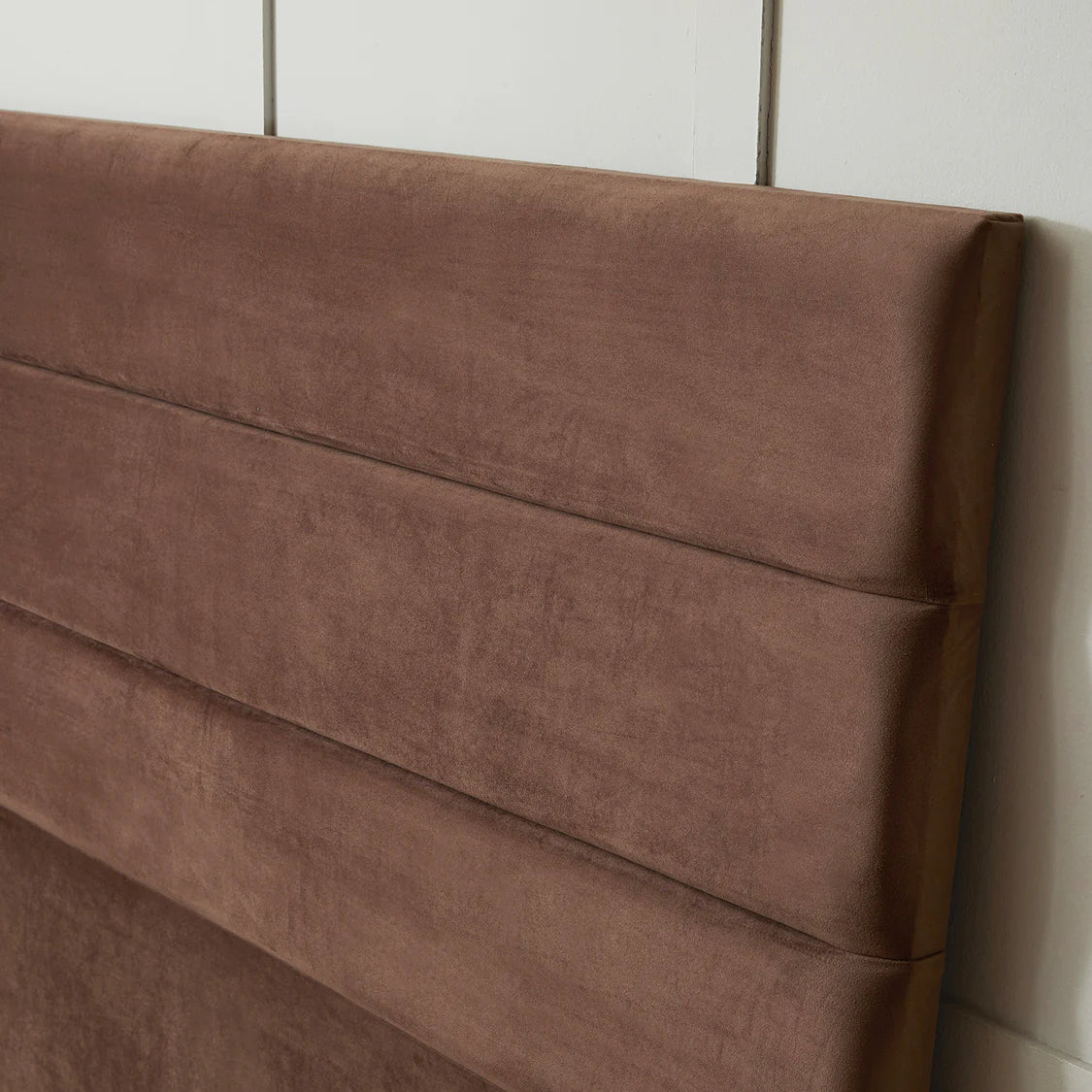 Vencil Traditional Upholstered Headboard