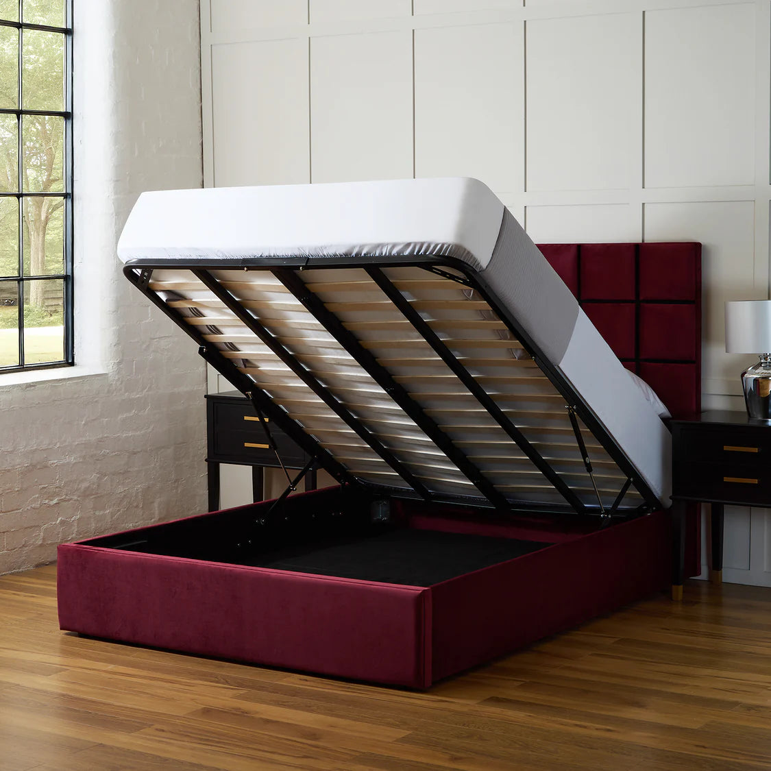 Quadrado Modern Ottoman Bed Frame